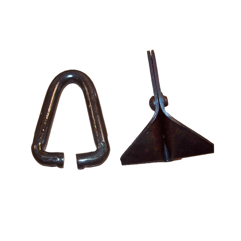 Flail blade with hanger link. Fits Ford/New Holland Replaces 222157