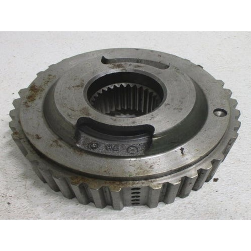 Used Clutch Hub fits Case IH 7110 7120 7130 7140 7150 1963878C1